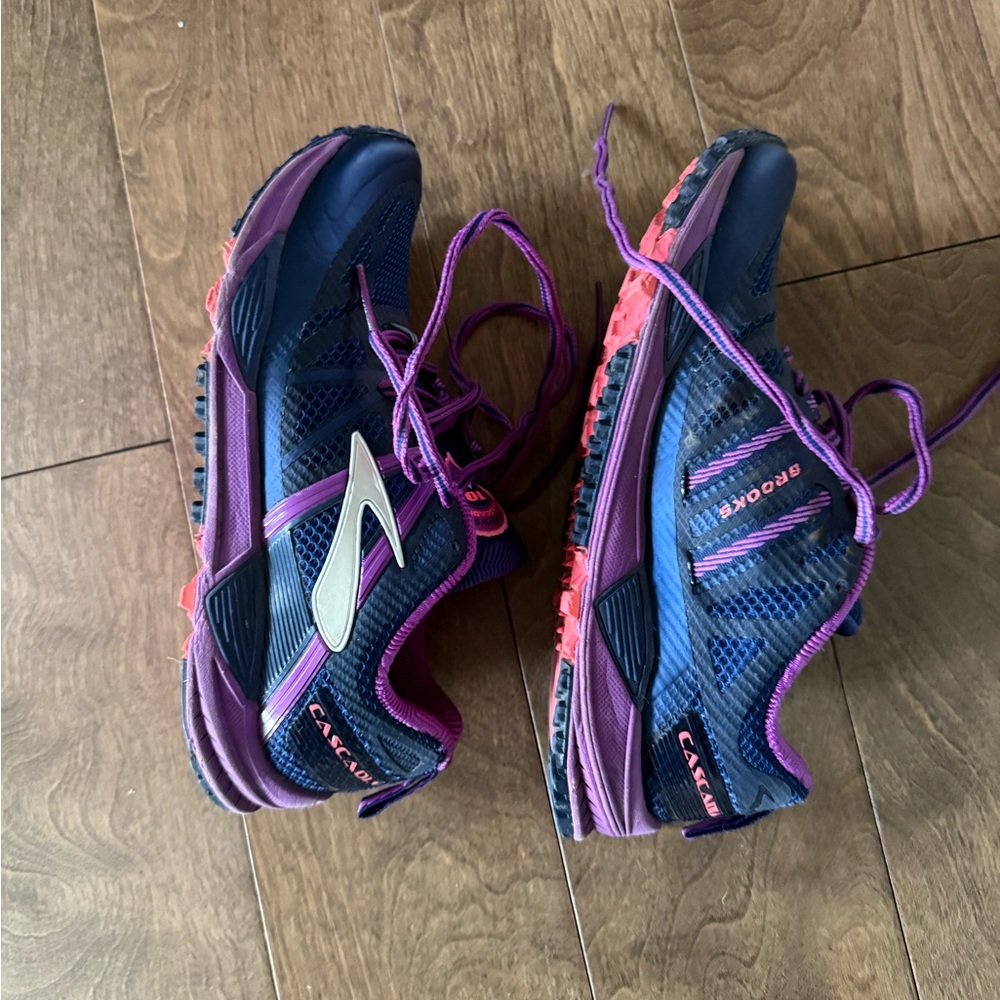 Brooks Cascadia 10